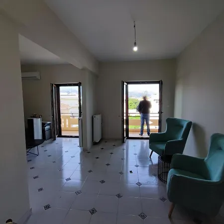 Chania Center Premium Penthouse - Terrace & Free Parking, Sleeps 4 * Chania (Crete)