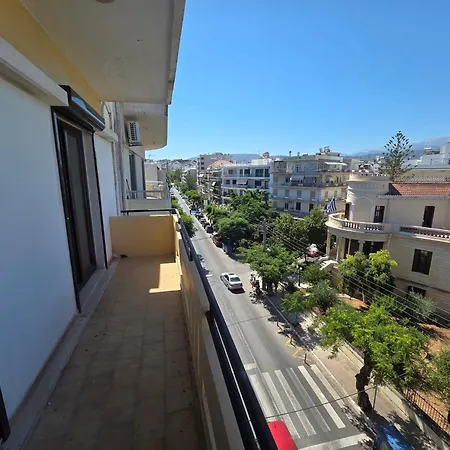 Chania Center Premium Penthouse - Terrace & Free Parking, Sleeps 4 Apartment *
